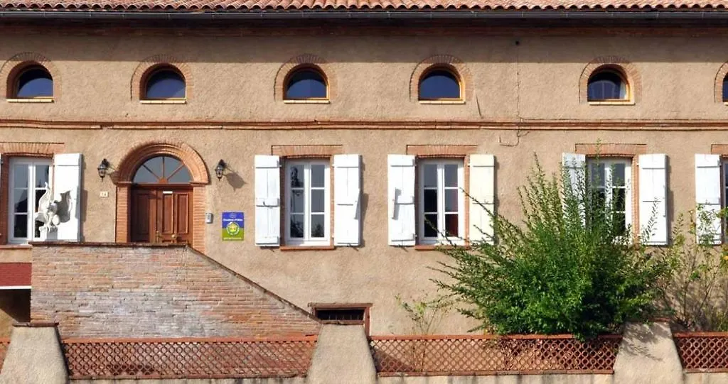 La Maison Lutz Bed & Breakfast Bondigoux 0*,